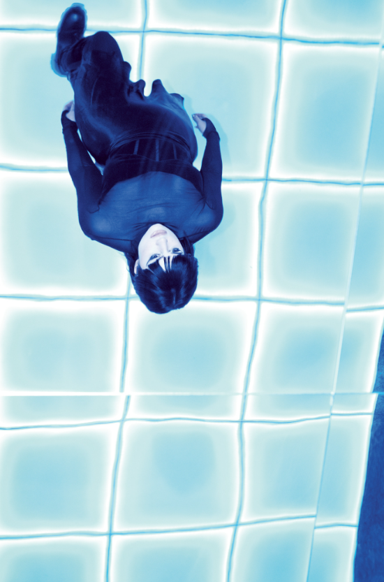 Spiritbox upside down 2023 reflection Weiner UNCROPPED 