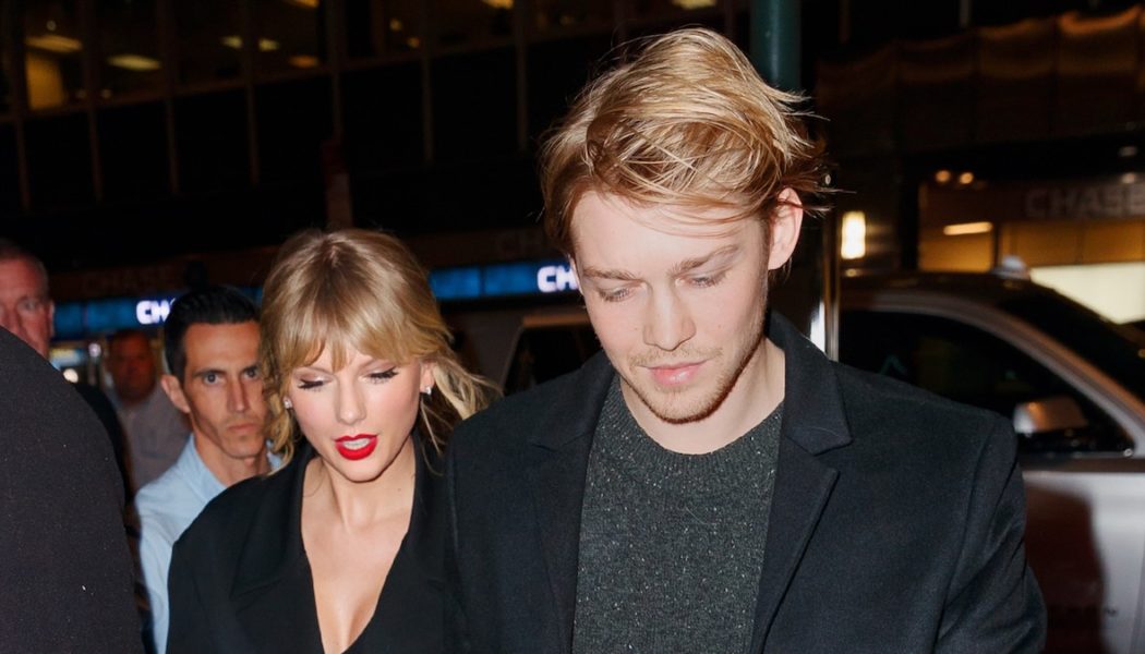 Taylor Swift Splits from Longtime Boyfriend Joe Alwyn: Report