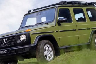 The 500,000th Mercedes-Benz G-Class Has Been Suited Up With Retro Flair