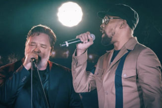 RZA performs with Russell Crowe's band at Australian pub show