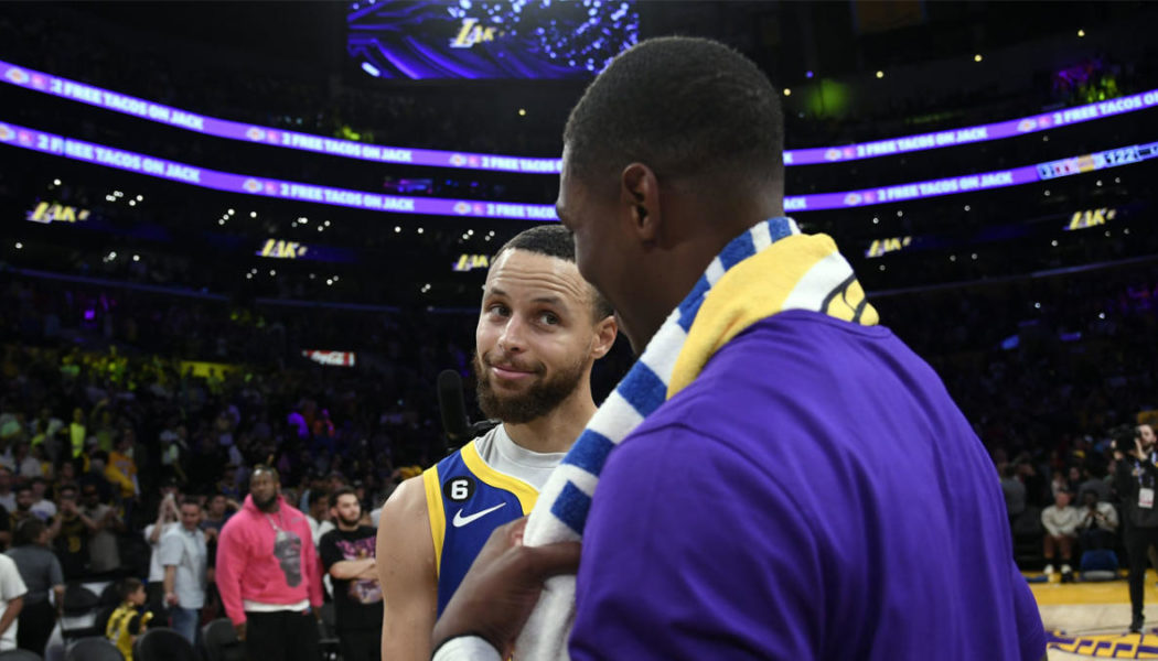 Steph Curry gifts Lonnie Walker IV signed jersey with hilarious message