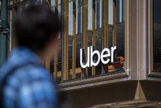 Uber launches flight bookings in UK travel 'super app' push - Financial Times