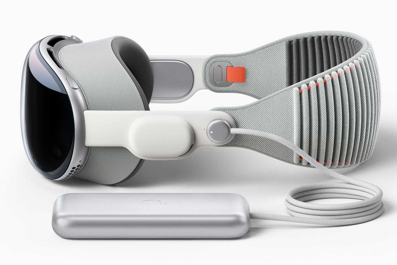 Apple Vision Pro Mixed Reality VR Headset Tim Cook Price 3500 USD Review Hands On Demo Experience Features Immersive Apps WWDC 2023