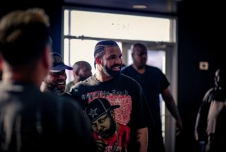 Drake Stops By Bun B's Trill Burgers Restaurant In Houston