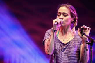 Fiona Apple covers Idaho state song on This American Life