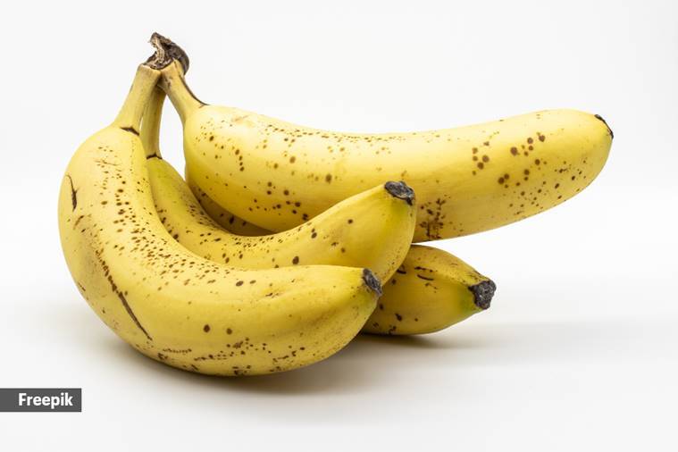 Bananas are a very low-purine food. They are also a good source of vitamin C, which makes them a good food to eat if you have gout.