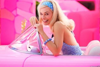 Margot Robbie Gives a Tour of The Barbie Dreamhouse