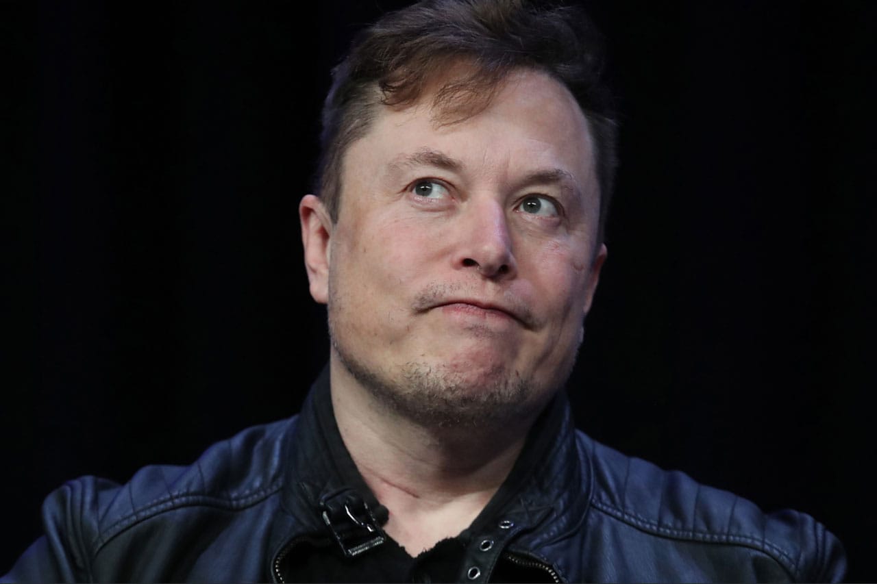 Weekly Tech Roundup Top News Stories Elon Musk Twitter Decrease Valuation Meta Gaming Showcase Quest 3 VR Headset Apple M2 Mac Ultra Chip WWDC Europe Ban