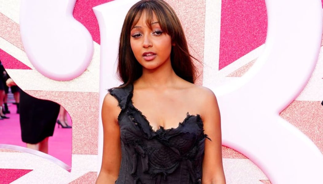 PinkPantheress Drops “Turn Your Phone Off” Feat. Destroy Lonely