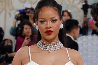 Rihanna Becomes First Female Artist To Have 10 Songs With One Billion Spotify Streams