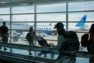 How to Handle Flight Delays and Cancellations