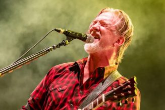 Queens of the Stone Age kick off first North American tour in five years: Photos, Video, Setlist