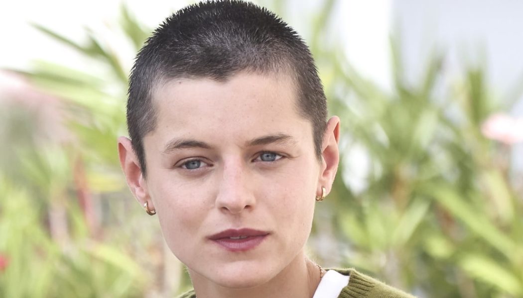 Emma Corrin Puts Knitted Knickers on Show in the Trouser-Less Trend