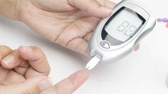 2. Insulin Resistance and Glucose Tolerance Test: Insulin resistance occurs when cells in the body become less responsive to insulin, leading to elevated blood sugar levels. This condition can promote fat storage and hinder weight loss efforts, even with a healthy diet. A glucose tolerance test can determine how the body responds to glucose intake and assess insulin sensitivity. Identifying insulin resistance can help in the early management and prevention of weight gain.&nbsp;(Shutterstock)