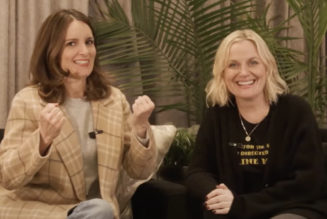 How to Get Tickets to Tina Fey and Amy Poehler's "Restless Leg Tour"