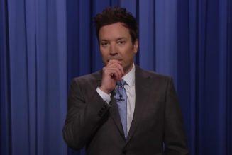 Jimmy Fallon apologizes to staff following toxic workplace allegations: "It's embarrassing"
