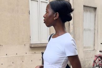 Women in Paris Wear These 6 Elegant Basics More Than Anything Else