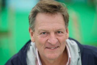 'Blind Side' author Michael Lewis suggests catalyst behind Michael Oher lawsuit: 'Violence and aggression'