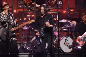 Foo Fighters Bring H.E.R. Out for Electric 'Saturday Night Live' Performance