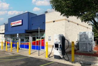 Gas station convenience stores might survive the EV future with help from these chargers