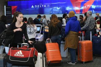 Airlines brace for record Thanksgiving air travel