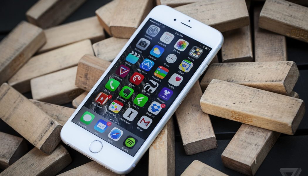 Apple can’t block iPhone “throttling” lawsuit, London court rules