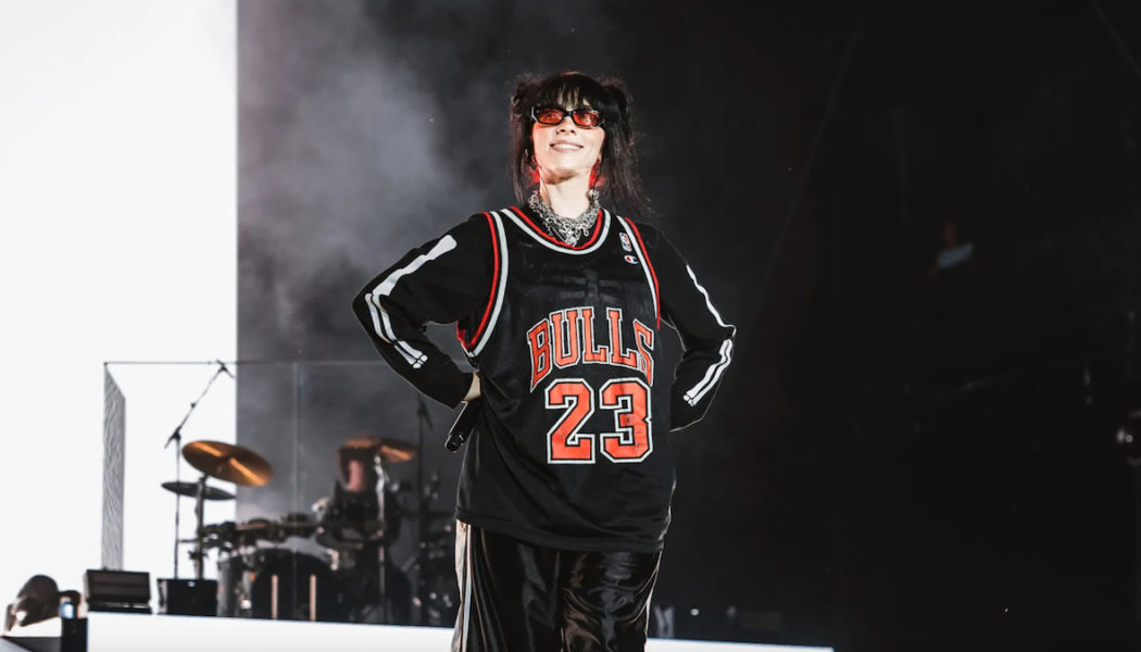 Billie Eilish says she's "never felt like a woman"