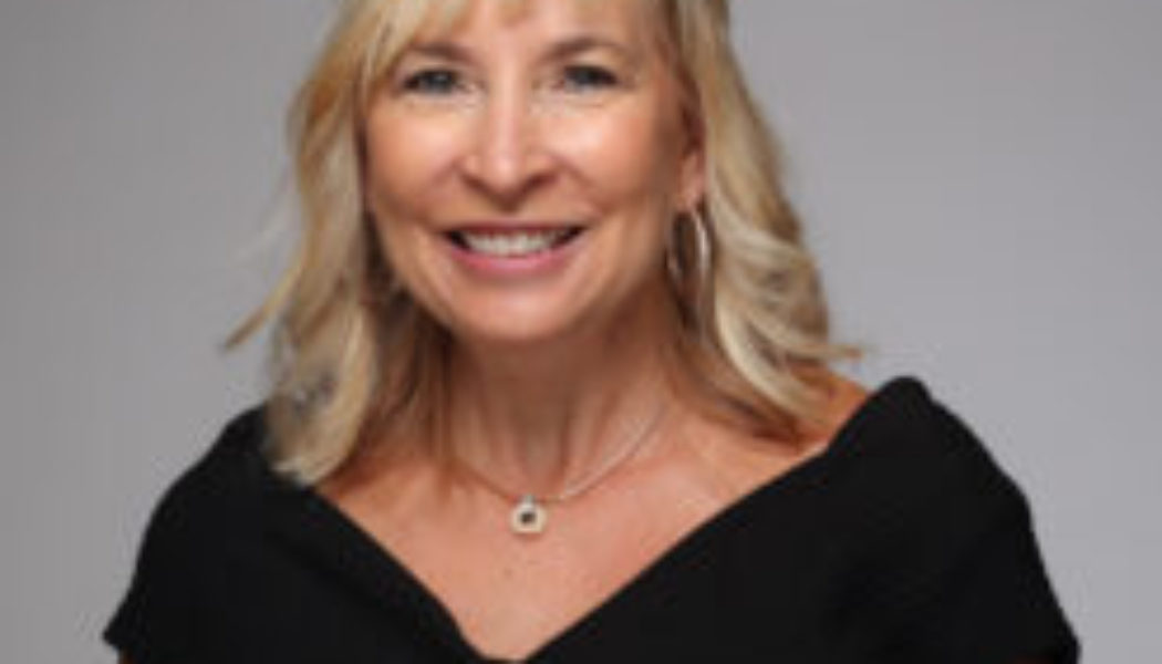 Chic shifts: Unveiling the dynamic evolution of fashion consumer trends - News - Missouri State University