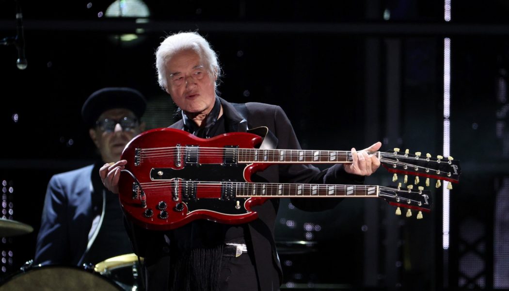 Jimmy Page covers "Rumble" in honor of Link Wray at Rock and Roll Hall of Fame