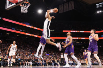 Victor Wembanyama posts 1st monster game with 38-point night in Spurs win over Suns