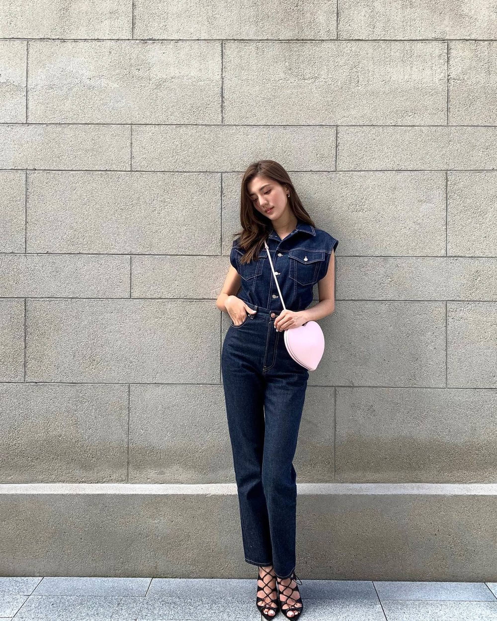 Karena Ng favouring feminine aesthetics, like this heart-shaped Alaïa crossbody bag