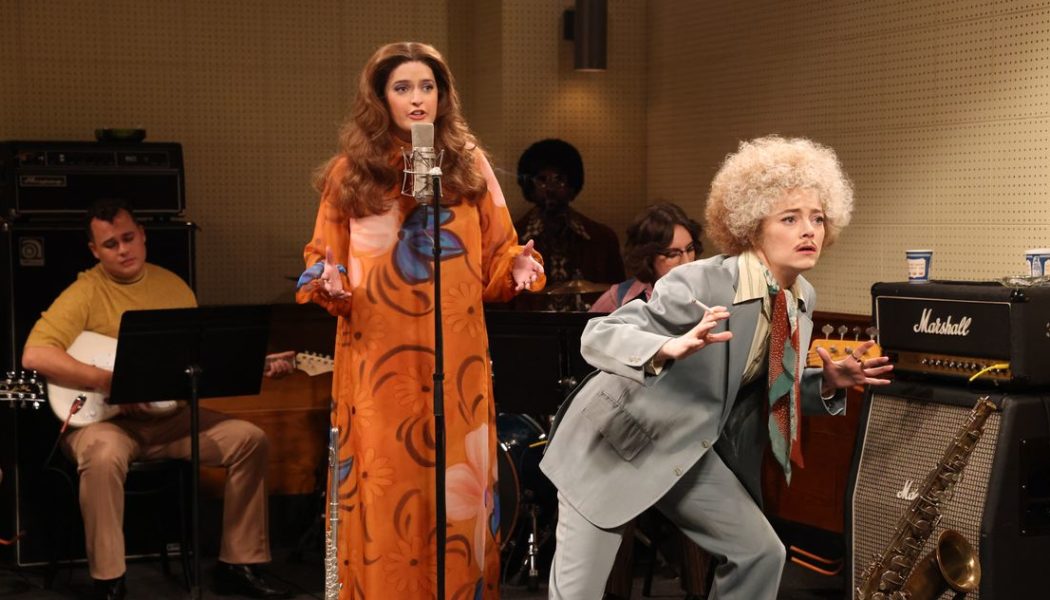 Mama Cass Makes Her Own Kind of (Movie Soundtrack) Music on SNL