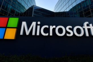 Microsoft Is Shuttering Windows' Mixed Reality Program