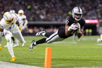 Raiders make franchise history in 9-touchdown demolition vs Chargers