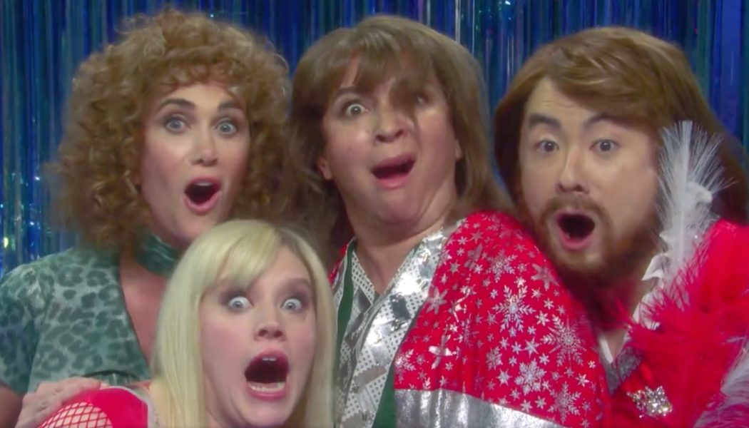 SNL spoofs ABBA in sketch starring Kate McKinnon, Kristen Wiig, and Maya Rudolph