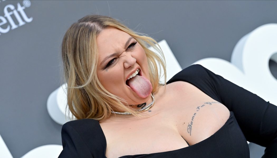 Grand Ole Opry apologizes for Elle King's disastrous Dolly Parton tribute performance