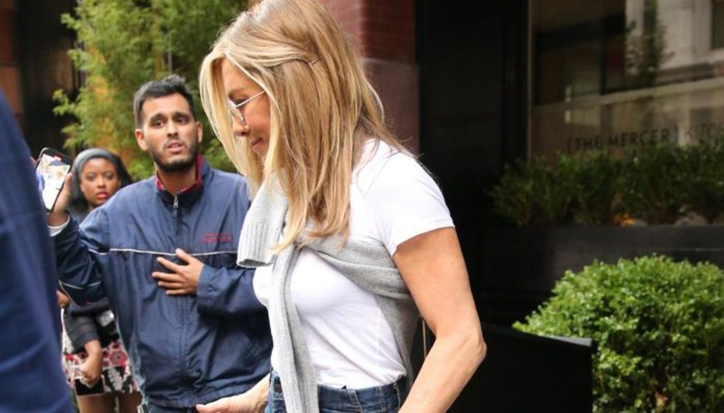 I'm in My 20s, and Jen Aniston Is in Her 50s, But I'd Wear Her Chic Outfits