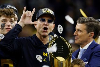 Jim Harbaugh agrees to become Chargers head coach