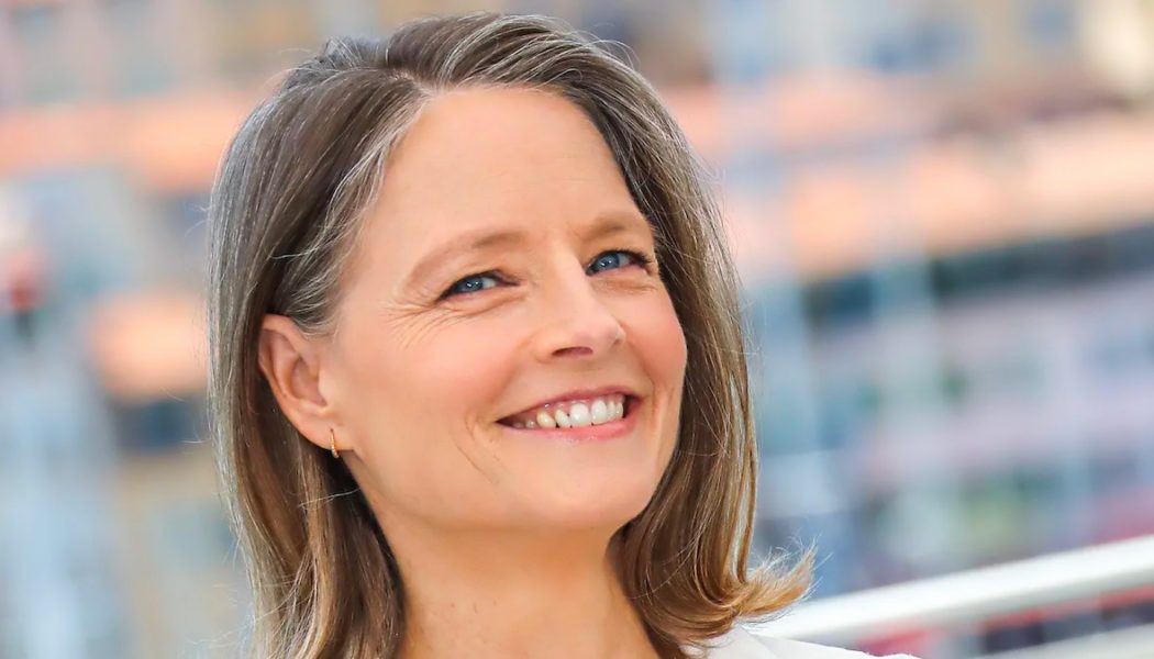Jodie Foster: working with Gen Z can be “really annoying,” they need to “learn how to relax”