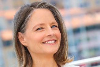 Jodie Foster: working with Gen Z can be “really annoying,” they need to “learn how to relax”