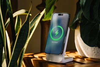 Nomad’s first Qi2 charger is shipping now for $10 less than its MagSafe model