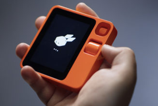 The Rabbit R1 will receive live info from Perplexity’s AI ‘answer engine’