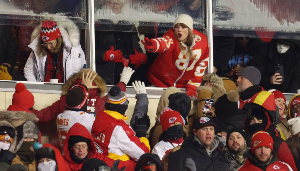 X Clowns Article Explaing Swag Surf After Taylor Swift Butchered It