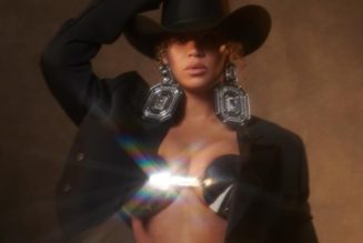 Beyoncé's "Texas Hold 'Em" Tops Billboard's Country Songs Chart