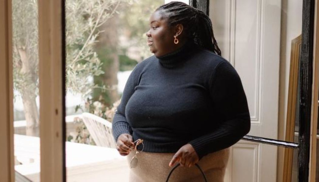 People in London and Paris Are Swapping Their Ballet Flats for This Sleek Shoe