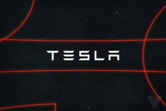 Tesla’s iPhone app gets better digital car key support with ultra wideband