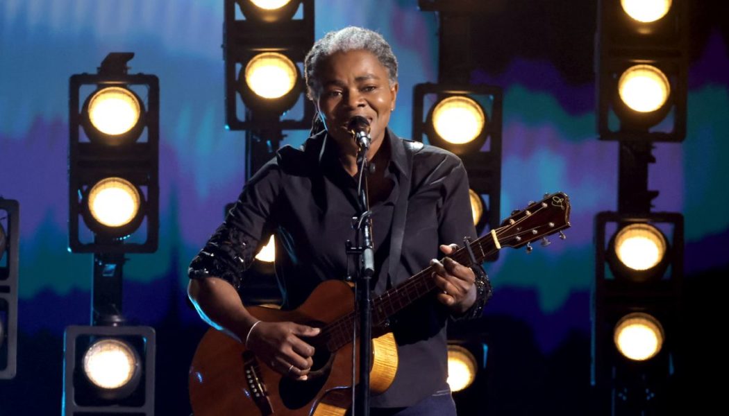 Tracy Chapman's "Fast Car" sees 241% increase in streams after Grammys performance