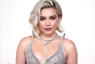 Florence Pugh Shares First Look at Marvel's 'Thunderbolts'