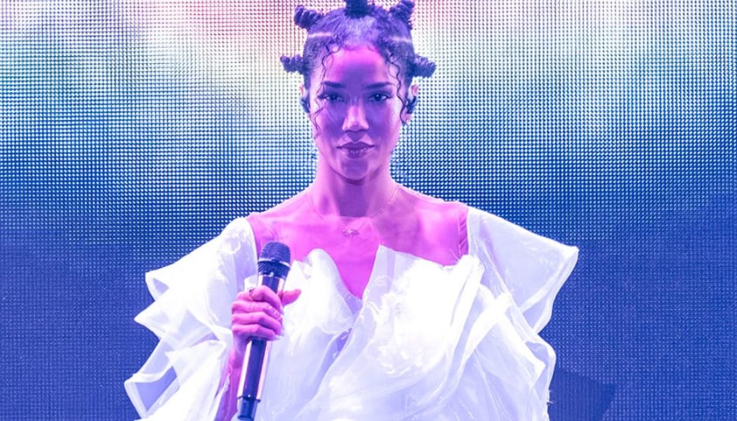 Jhené Aiko To Embark on 'The Magic Hour' Tour