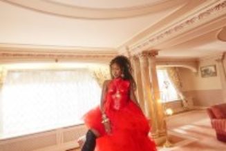 Tems Stopped ‘Worrying About What People Think’ — And Became One of Africa’s Biggest Stars